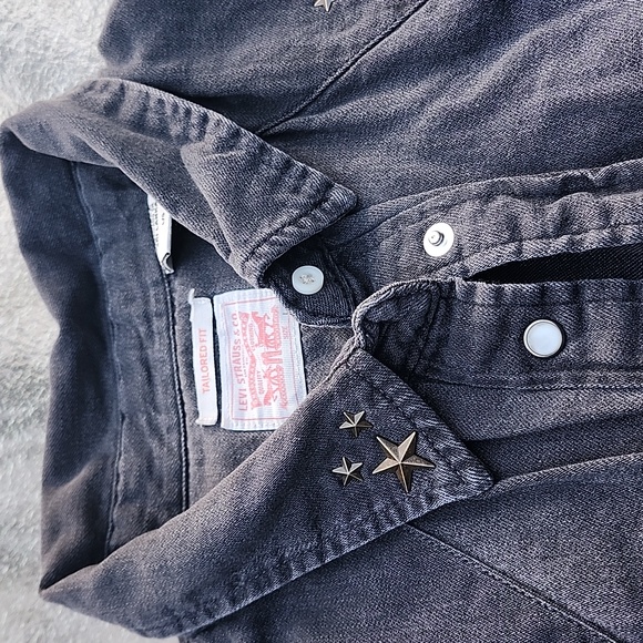 Levis Tailored Western Jean shirt - Picture 5 of 5